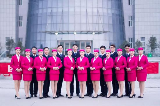 ▲航空服务专业——青春,我们一起走过