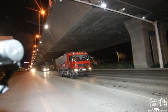 �����˾��ע����! ֣�ݽ�������:�ͻ���װ��Σ��