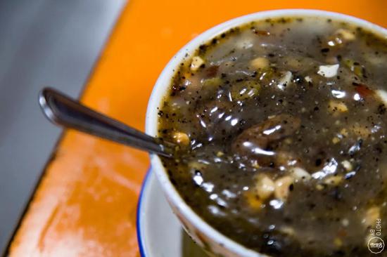 郑州市井深处驴肉火烧店里的隐藏菜单!不是资