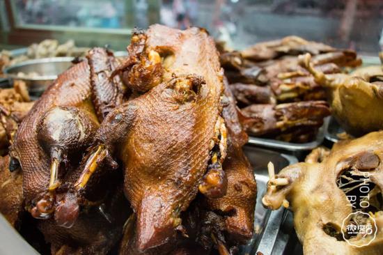 正宗咸水鸭!蜂蜜鸭脖!二十五年咸水鸭老店,带你