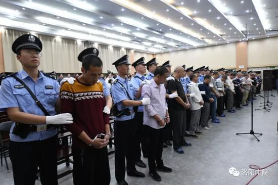 什么是黑社会性质的行为 LEZJ-hifuvpi0682701.jpg