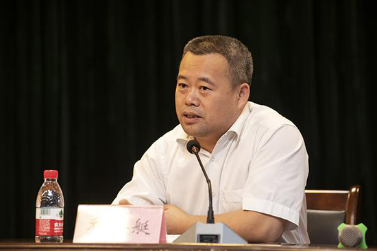 郑州市教育局安保处处长乔海艇讲话