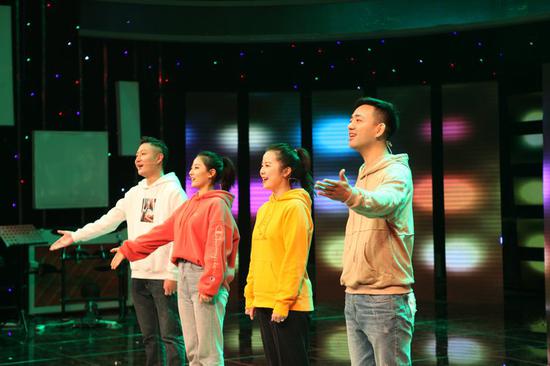 歌声飘过四十年 与您共唱时代歌