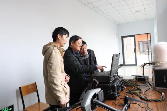 “做技术的弄潮儿”
