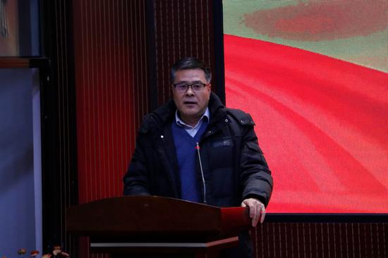 李春广教授对比赛选手进行点评