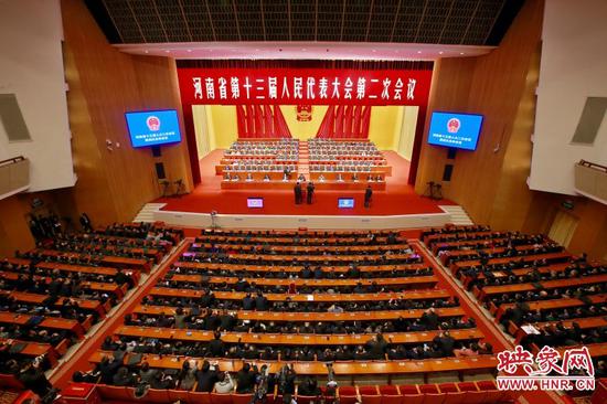 同心共筑中国梦 争先进位谋出彩