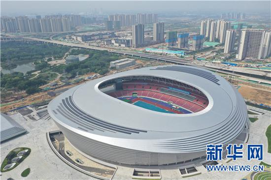 这是无人机拍摄的郑州奥林匹克体育中心体育场（6月25日摄）。新华社记者 李嘉南 摄