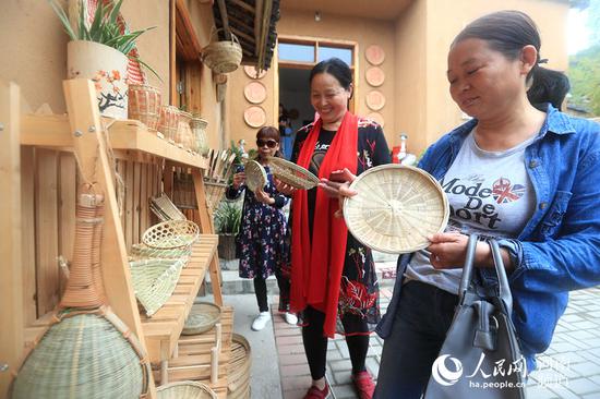 国庆假期河南旅游收入502亿元 红色游火爆