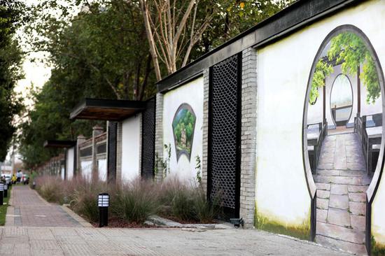 讓人流連忘返的平中大街 米潔 攝