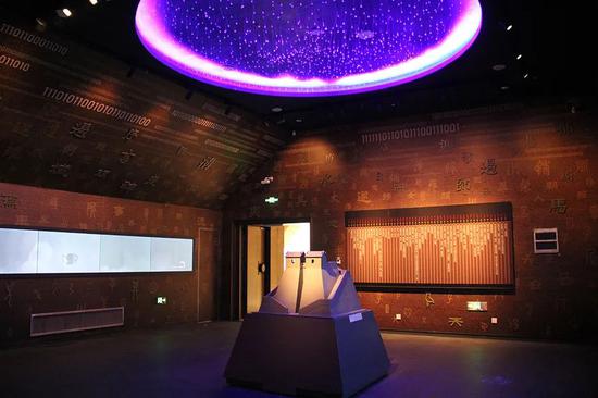 “泱泱华夏 择中建都”展厅陈列现场