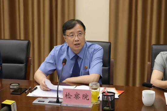 管城区检察院党组书记、检察长张东讲话