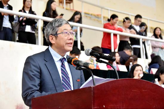 网上兼职可靠吗_成都工业学院校长严余松(学校供图)