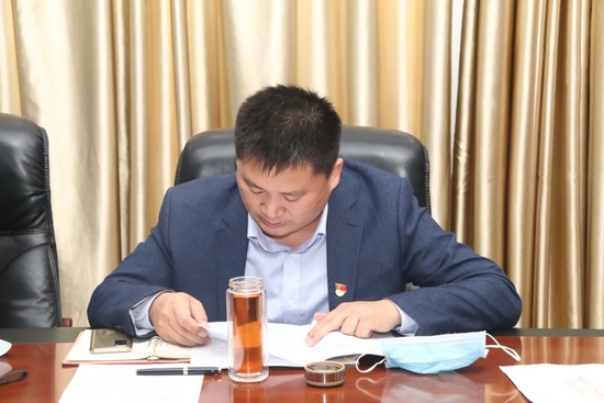 副校长卢文邦领学会议精神