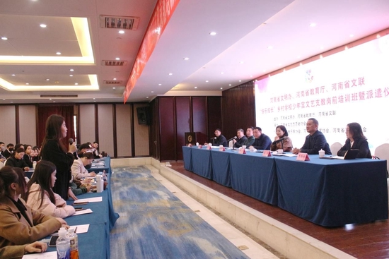 志愿者现场提问