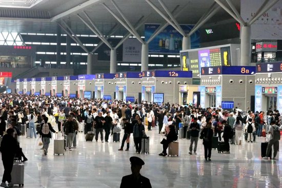 超83.9万人次，国铁集团郑州局创历史单日发送客流新高