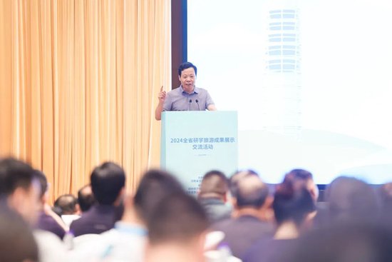 　河南省文化和旅游厅党组成员、副厅长、一级巡视员李延庆