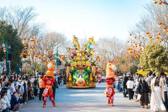 银基动物王国马年花车大巡游