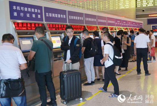 中秋小长假首日 郑州铁路预计发送旅客52.2万
