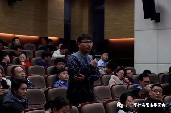 张志勇在郑州航院作国家自然科学基金申请辅导报告