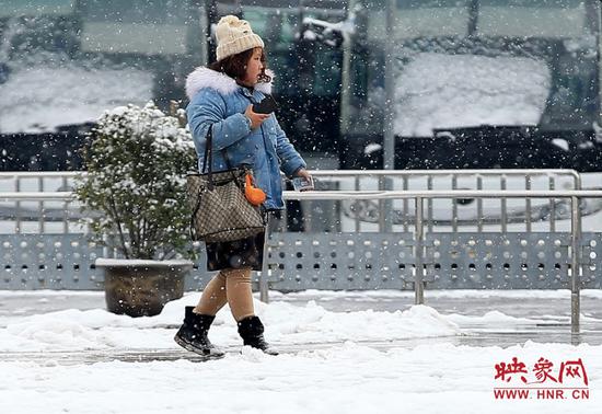 一场瑞雪牵绊了多少人的脚步