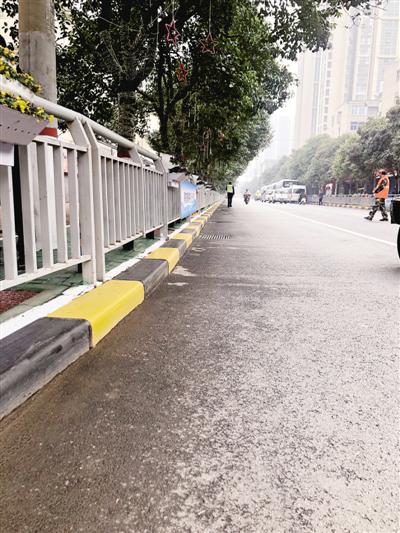  興華南街路面干凈整潔