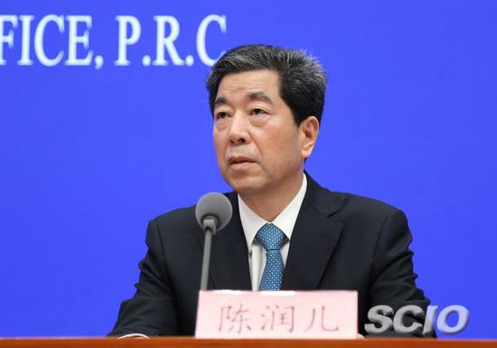 中共河南省委副书记、河南省人民政府省长陈润儿（张馨 摄）