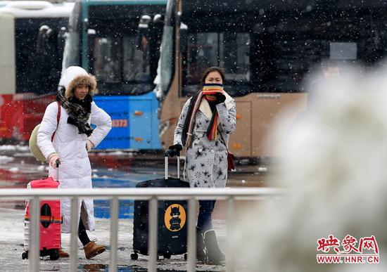 一場瑞雪牽絆了多少人的腳步