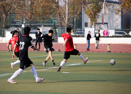 校園掀起體育健身活動熱