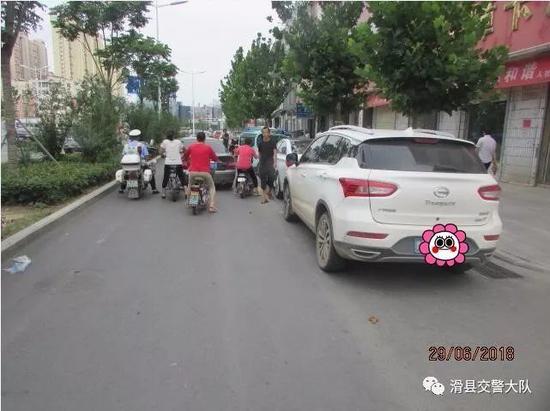▲图为违章停车截图