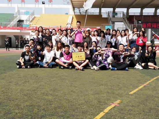河南应用技术职业学院第三届春季运动会圆满结