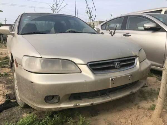 郑州:男子酒后驾驶报废车上路 看见交警就掉头