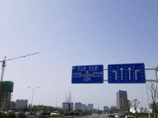 目前,大型车辆还不能通过太白山路沙河桥。