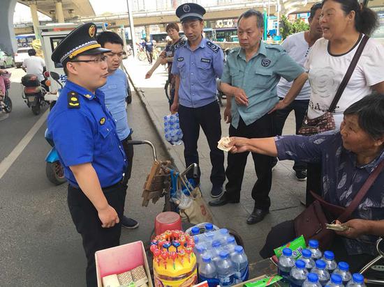 ֣��80��м�����·�߰�̯ ů�ĳǹ�������