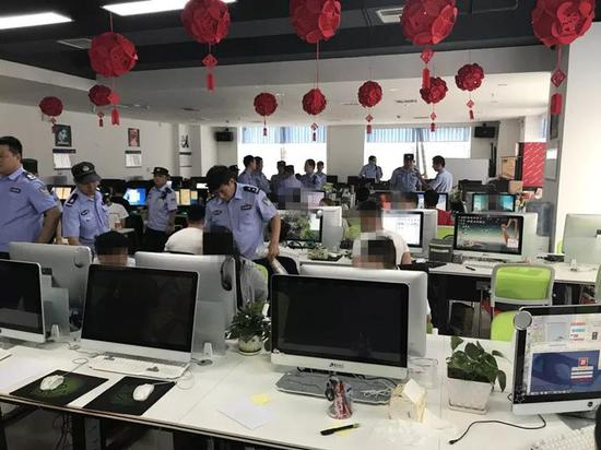 组图:洛阳警方打掉一电信诈骗团伙 41人被刑拘