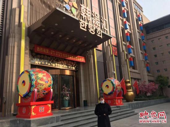 投诉:汗蒸房里跑进大老鼠,女子吓得头晕呕吐被送医 投诉:汗蒸房里跑进大老鼠,女子吓得头晕呕吐被送医