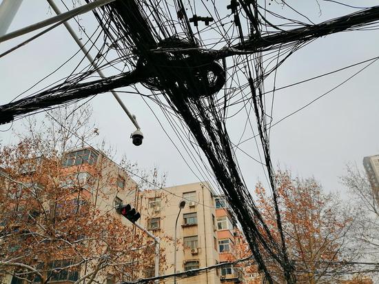 架空線的設置、埋設入地以及相關管理活動明確責任單位