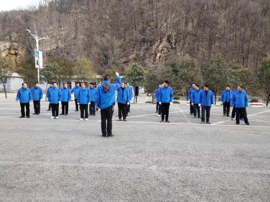 ��Ů��ڡ�����������ɽ���¾㱸 ����������