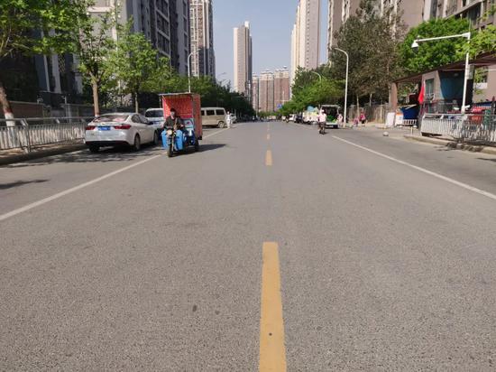 七里河路涵洞以外的道路环境