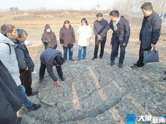 南阳发现上万处岩画遗迹点 “无字天书”助力史前中原文化探索