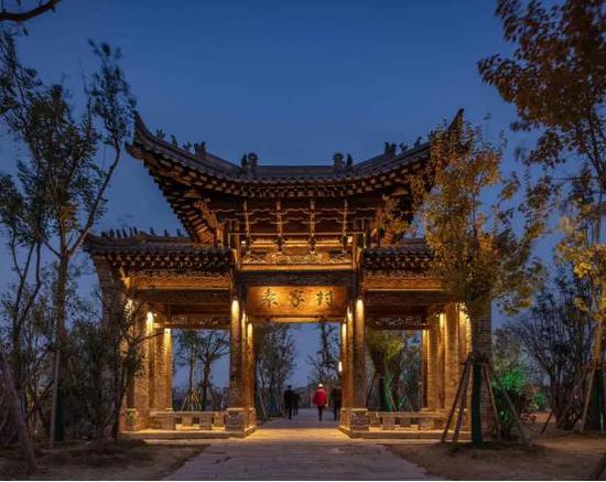 获嘉县同盟古镇·袁家村为龙头的文旅产业夜景