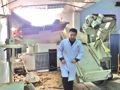 鄭大四附院醫(yī)生正做檢查房子遭強(qiáng)拆 將一查到底