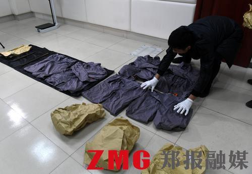 團伙成員每次作案時穿著統(tǒng)一的服裝