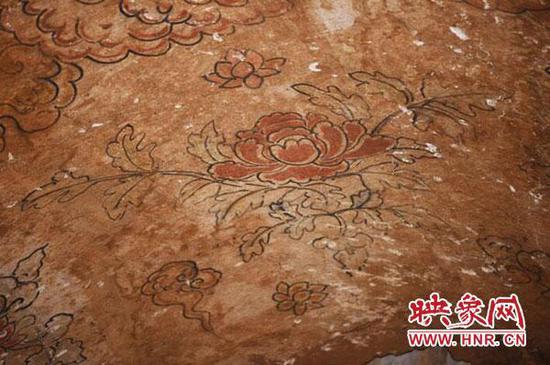周懿王墓的彩绘牡丹壁画