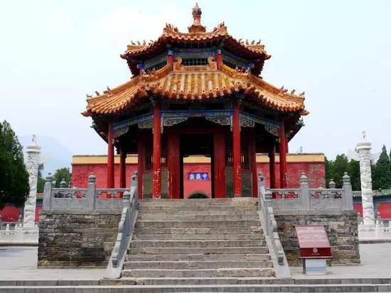 中岳庙