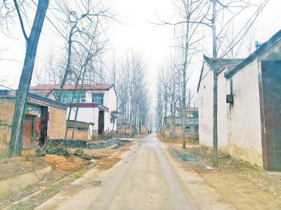 　　郸城亢王行政村大王庄自然村，村民6年前集资修路的剩余款至今不知所踪。
