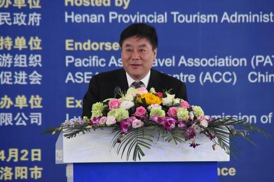 国家旅游局副局长魏洪涛在开幕式上致辞
