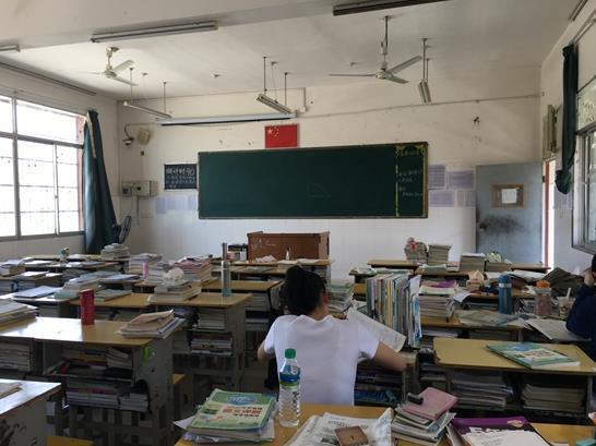 午休时的教室