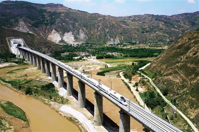 宝兰客专甘肃段南河川渭河特大桥