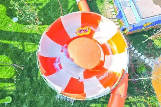 夏天太热只有玩水才能好 堪比迪士尼郑州最好