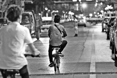 有多少无备案代驾暗夜疾驰 记者探访郑州代驾